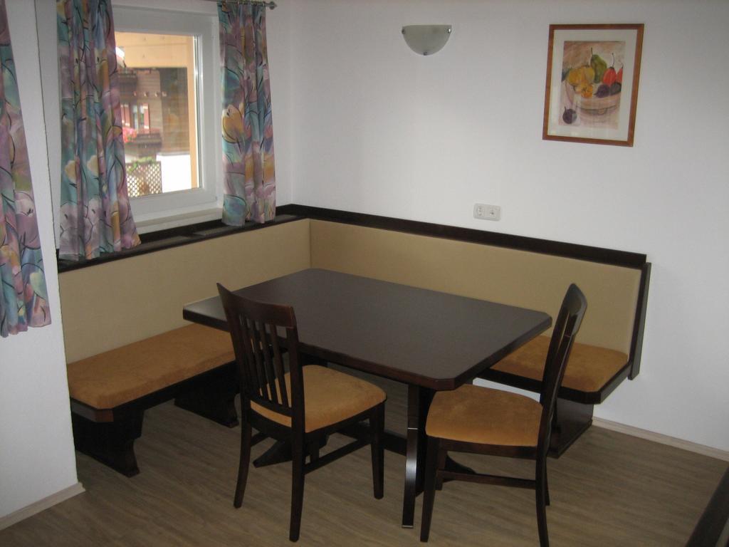 Haus Barbara Breuer Apartment Neukirchen am Großvenediger Room photo